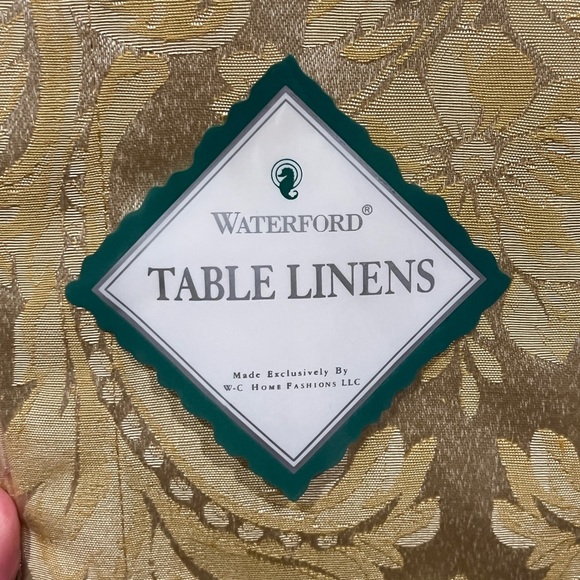 Waterford Kingscourt Set of 4 Napkins - Picture 3 of 10